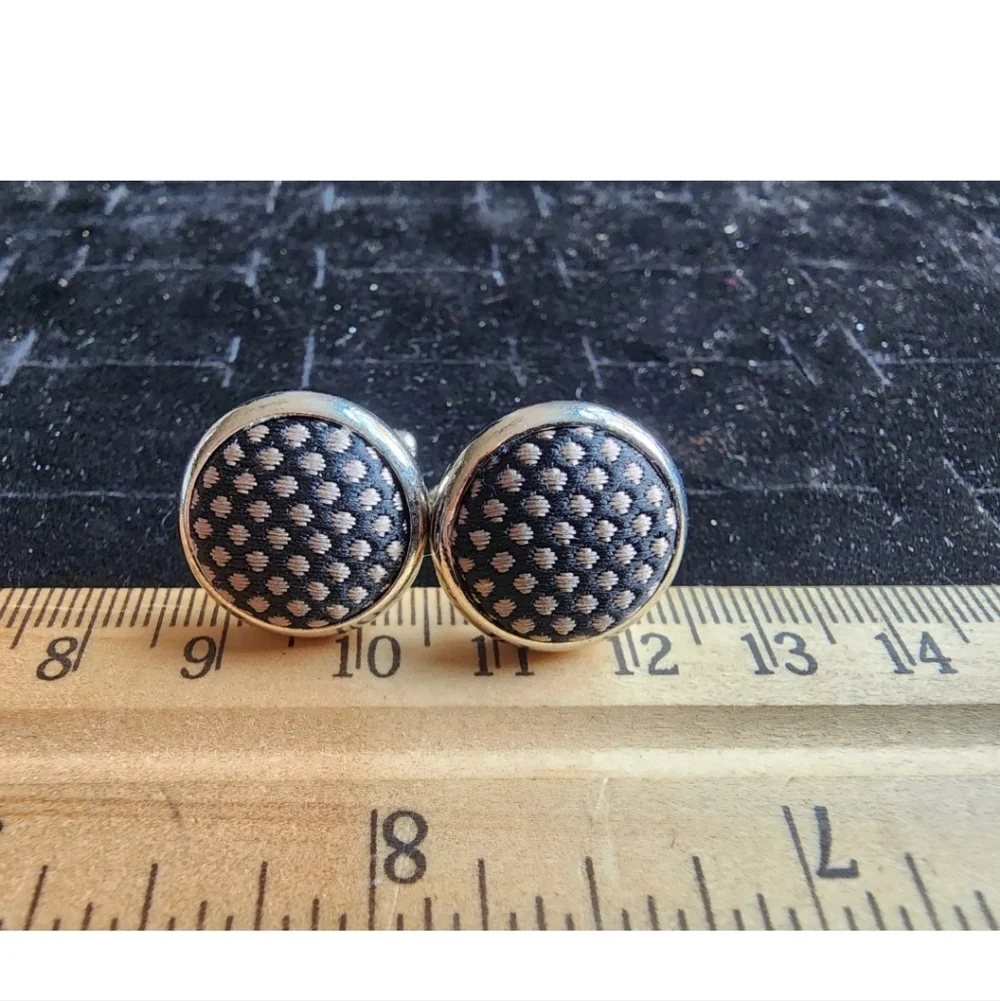 Vintage Cufflink Set Silver Tone Carbon Fiber Weave Used